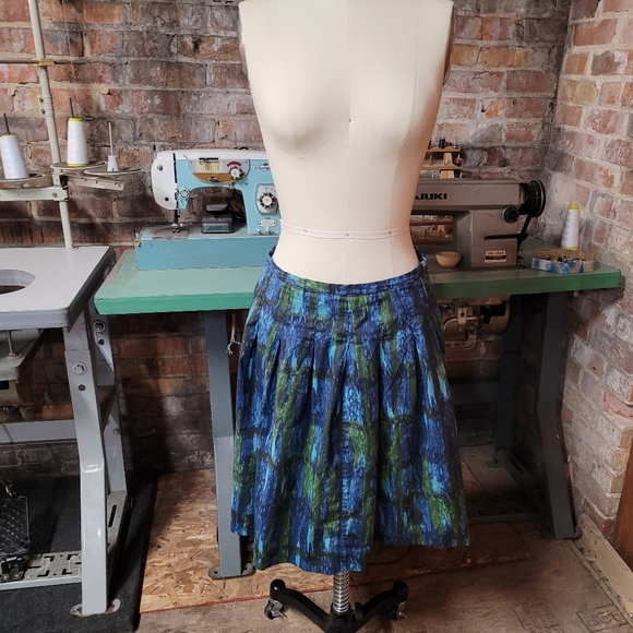 Talbots blue Green pleated skirt 6 petite - Picture 2 of 7